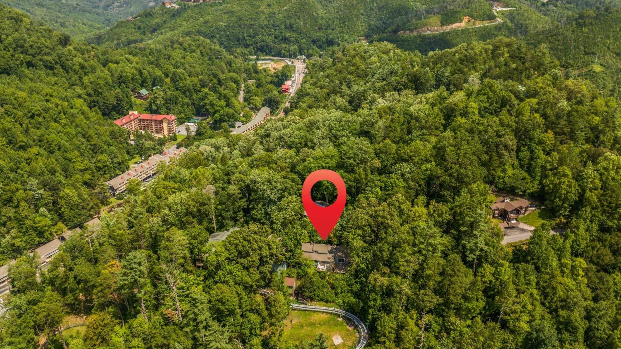 Whiskey Ridge Lodge, A Restored 1940S Gem, 2 Mins From Downtown, Breathtaking City Views, Custom Game Room, And Spacious Elegance Gatlinburg Dış mekan fotoğraf